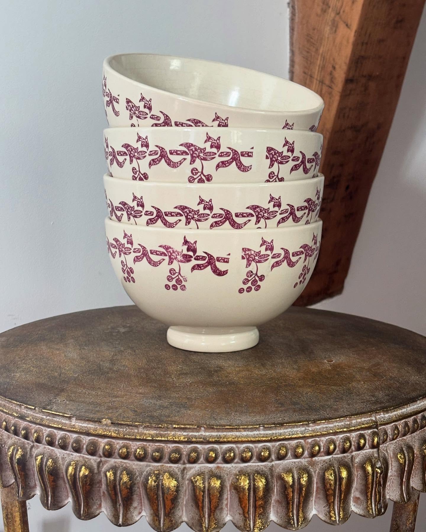 Brocante Gramon - Vintage pink floral cafe-au-lait bowls