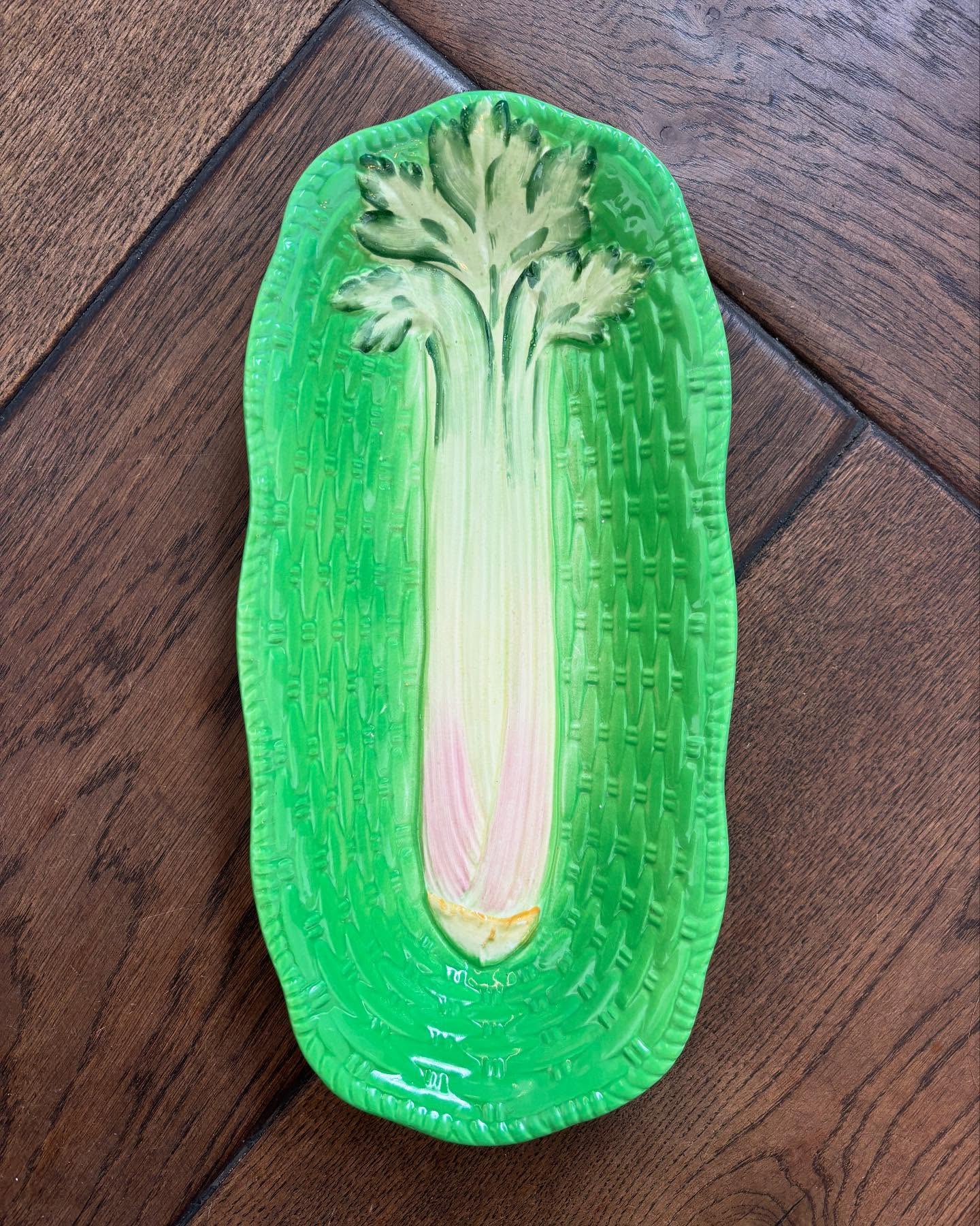 Brocante Gramon - Vintage Celery Beswick Cabbage-ware Serving Plate