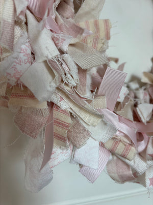 Brocante Gramon - Christmas Rag Wreath - Pinks