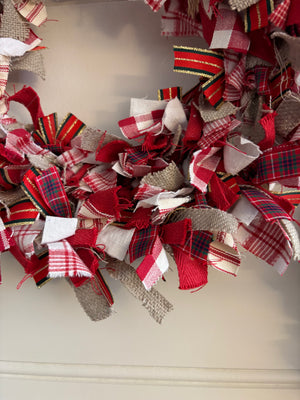 Brocante Gramon - Christmas Rag Wreath - Christmas Red & Gold