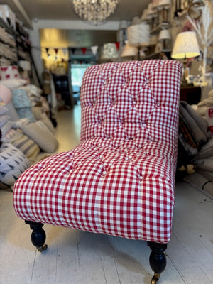 Brocante Gramon - Red Gingham Buttoned Bedroom Chair