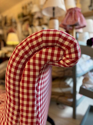 Brocante Gramon - Red Gingham Buttoned Bedroom Chair