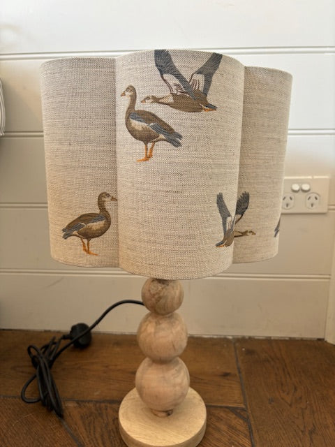 Brocante Gramon - English Linen Scalloped Lampshades - Flying Geese