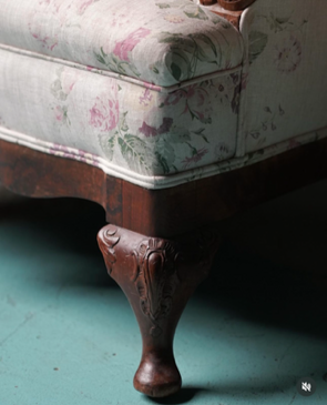Brocante Gramon - English floral linen antique armchair