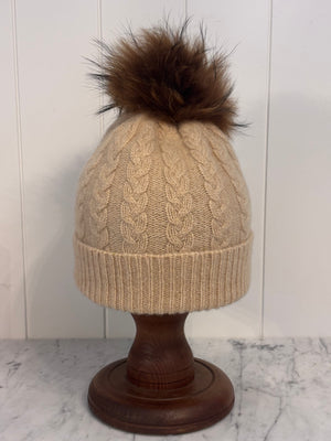 Brocante Gramon - SCA 3-ply Beanies | Camel Cable Knit