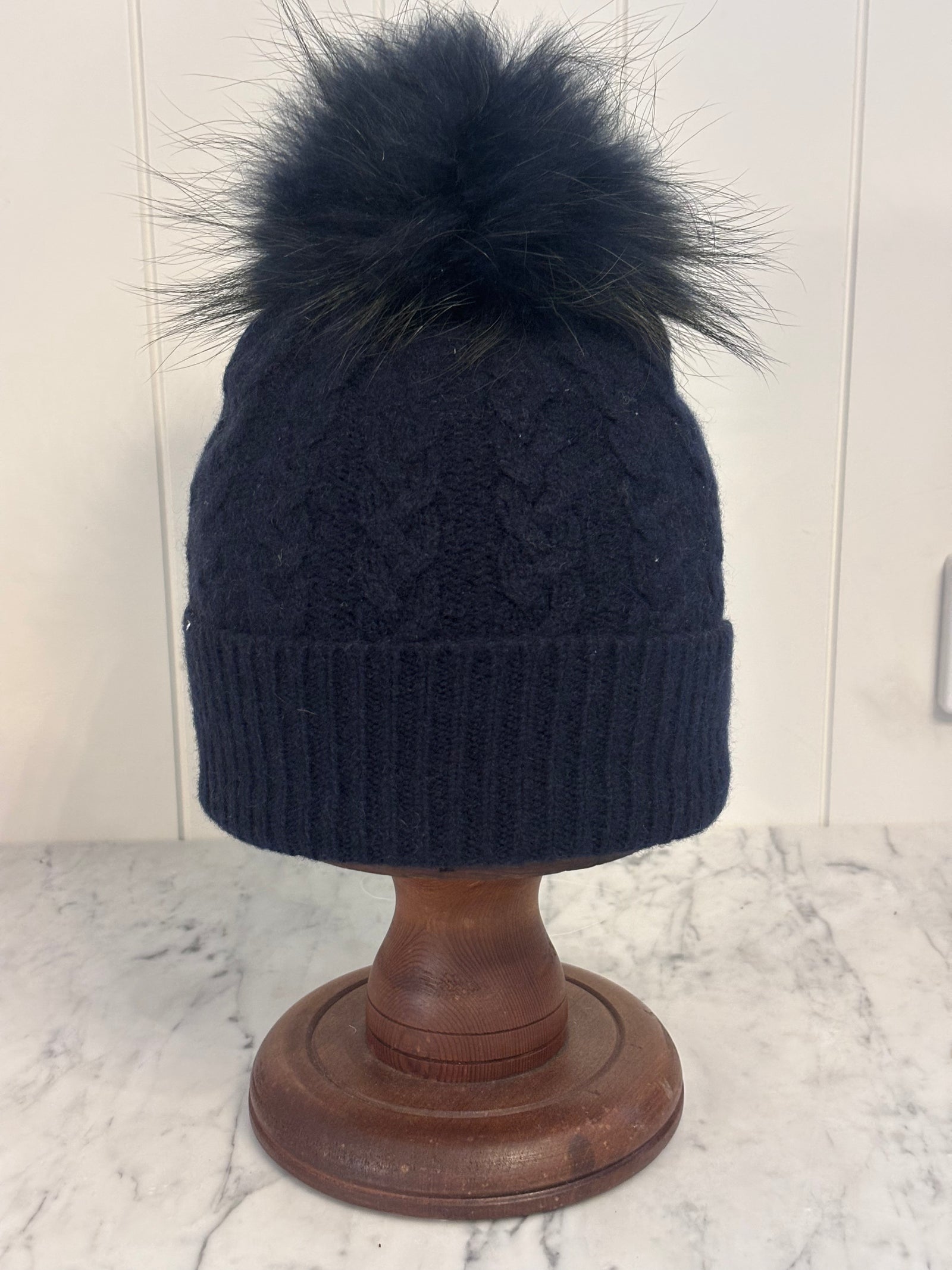 Brocante Gramon - SCA 3-ply Beanies | Navy Cable Knit