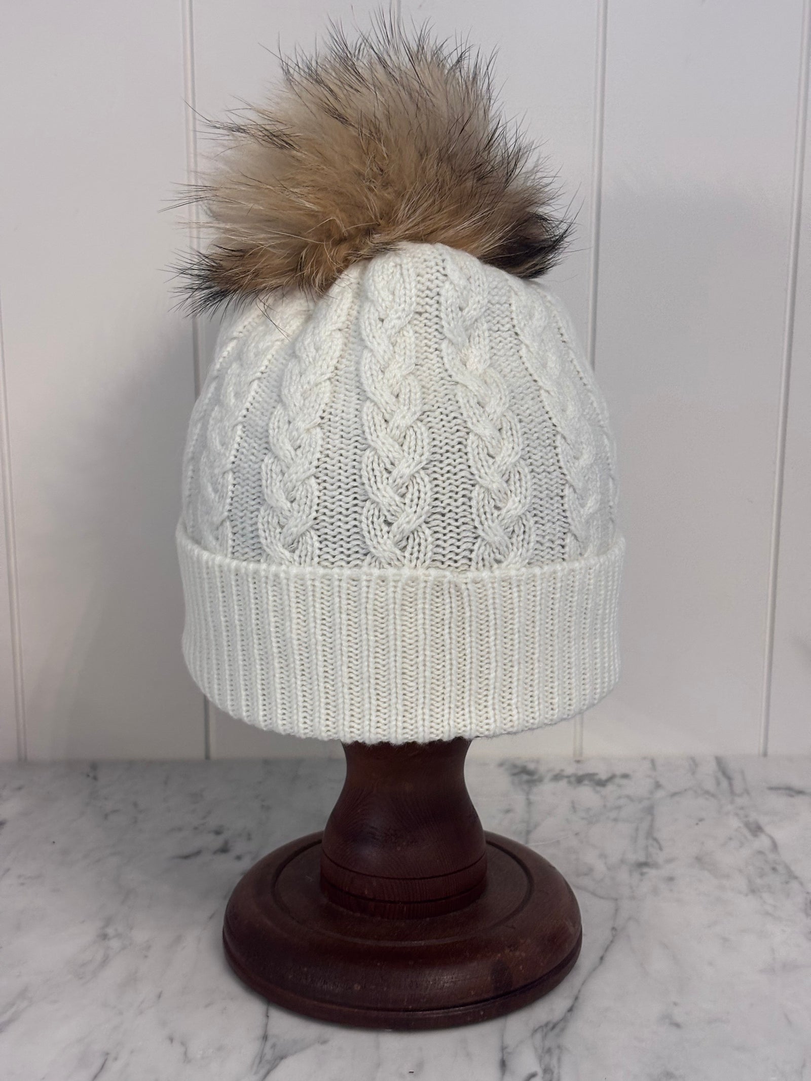 Brocante Gramon - SCA 3-ply Beanies | Winter White Cable Knit