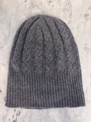 Brocante Gramon - SCA 3-ply Beanies | Mid Grey Cable Knit