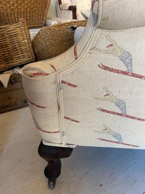 Brocante Gramon - Skier Linen Antique Wing Armchair