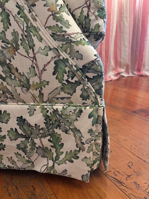 Brocante Gramon - Oak leaf English linen country house chair
