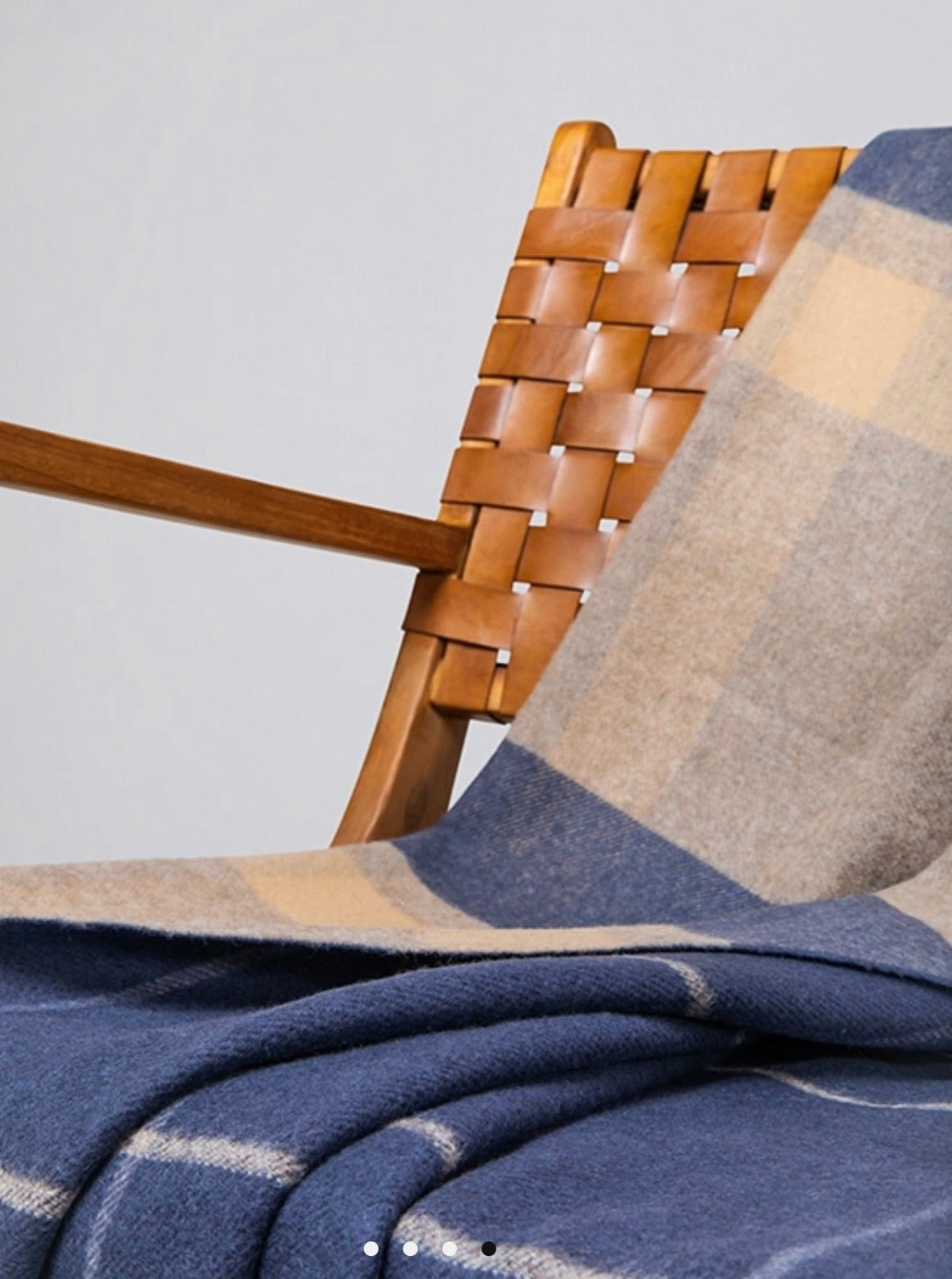 Brocante Gramon - Lambswool Double Face Check Throw |  Brown + Navy Overcheck