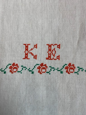 Brocante Gramon - Antique Linen Table Runner - monogrammed 'KE'