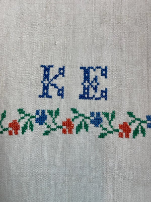 Brocante Gramon - Antique Linen Table Runner - monogrammed cross-stitched 'KE'