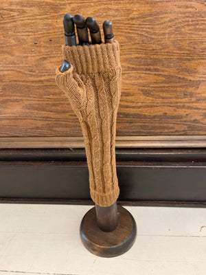 Brocante Gramon - SCA 4-ply cable knit cashmere wristwarmers