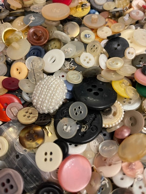Brocante Gramon - Vintage Button Jars