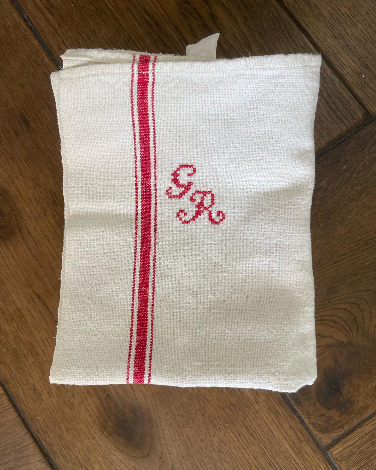 Brocante Gramon - Antique/Vintage French Linen Tea Towels #GR - large - Set of 7