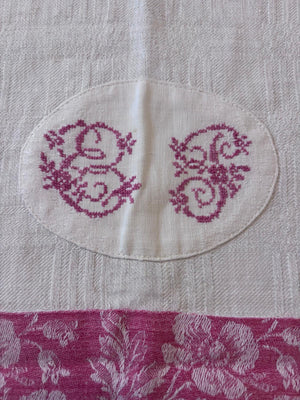 Brocante Gramon - Vintage French Linen Table Runner EJ / JP / EP