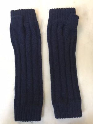 Brocante Gramon - SCA 4-ply cable knit cashmere wristwarmers