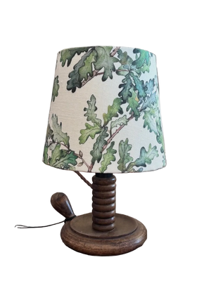 Brocante Gramon - English Linen Oak Leaf Lampshade with Wee Willie Winkie Lampbase