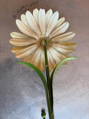 Brocante Gramon - Vintage French Toleware Daisy Wall Hook