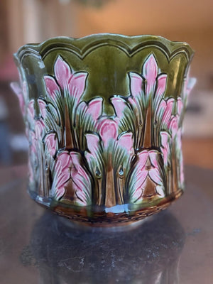 Brocante Gramon - Antique French Majolica floral pot