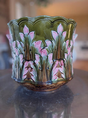 Brocante Gramon - Antique French Majolica floral pot