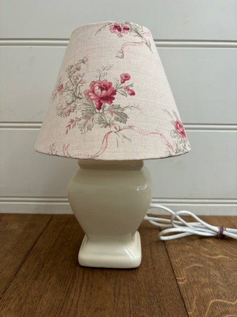 Brocante Gramon - English Linen Lamp Shade and Base - Rose Detail
