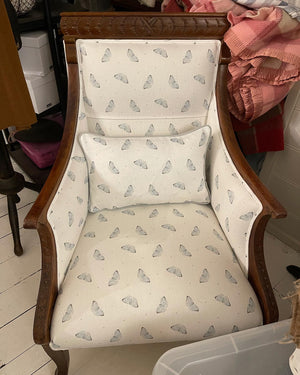 Brocante Gramon - Butterfly Linen Armchair