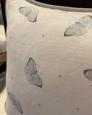 Brocante Gramon - Butterfly Linen Armchair