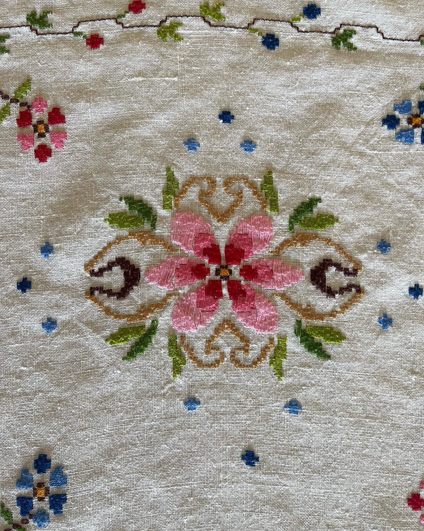 Brocante Gramon - French Linen Tablecloth