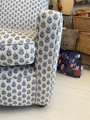 Brocante Gramon - Pretty Repeating Blue Floral Armchairs