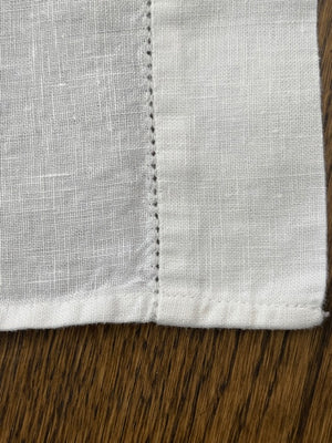 Brocante Gramon - Vintage White Linen Napkins #001