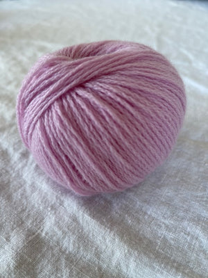 Brocante Gramon - SCA 4-ply Cashmere Knitting Yarn - Pale Pink