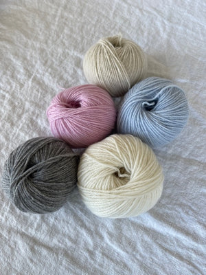 Brocante Gramon - SCA 4-ply Cashmere Knitting Yarn - Pale Pink