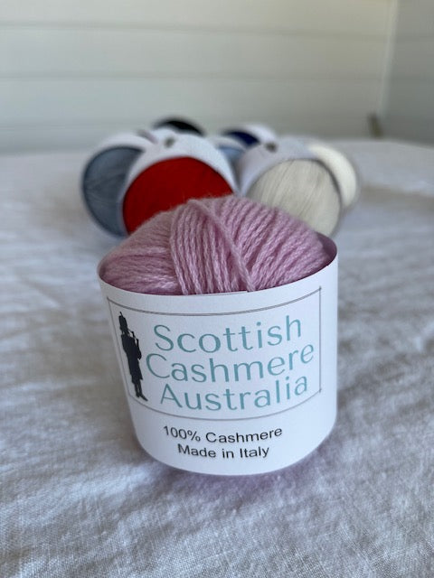 Brocante Gramon - SCA 4-ply Cashmere Knitting Yarn - Pale Pink