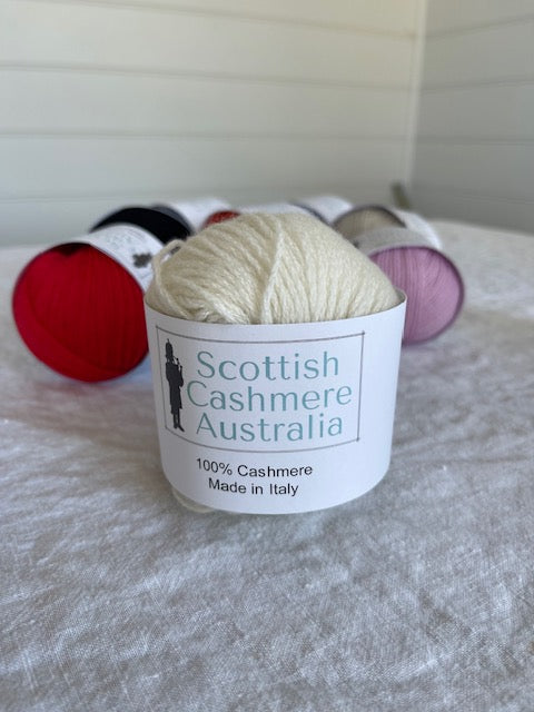 Brocante Gramon - SCA 4-ply Cashmere Knitting Yarn - Winter White