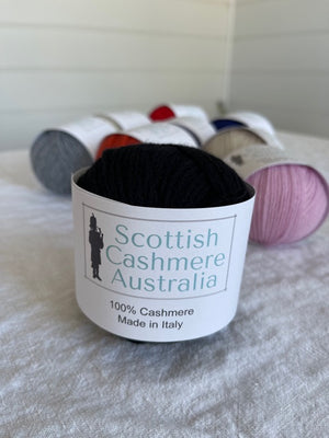 Brocante Gramon - SCA 4-ply Cashmere Knitting Yarn - Black