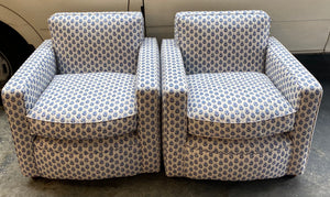 Brocante Gramon - Pretty Repeating Blue Floral Armchairs