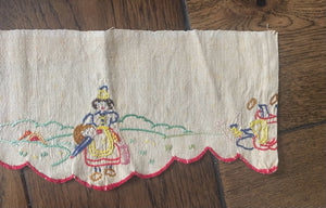 Brocante Gramon - Embroidered Antique French Shelf Decoration