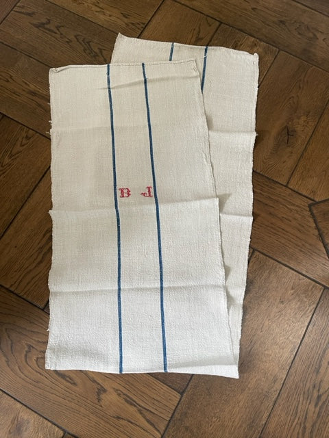 Brocante Gramon - Antique Linen Table Runner - monogrammed 'BJ'