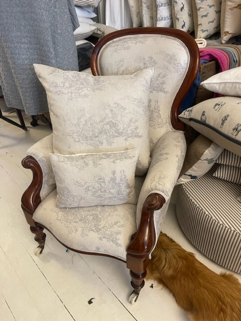 Brocante Gramon - Toile Victorian Armchair