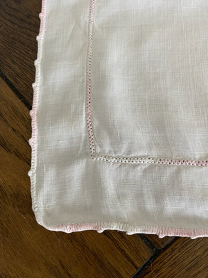 Brocante Gramon - Vintage French linen pink-embroidered tablecloth & napkin set