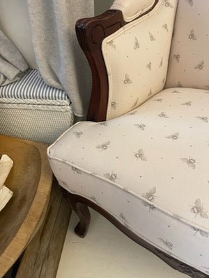 Brocante Gramon - Bee English Linen Bergere Armchair