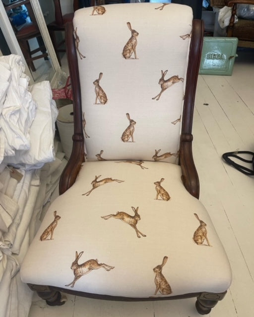 Brocante Gramon - Victorian Bunny Slipper Chair