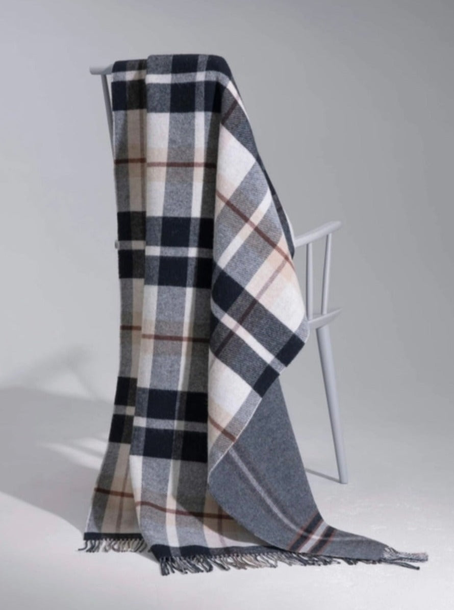 Brocante Gramon - Lambswool Double Face Check Throw | Black + Brown Plaid