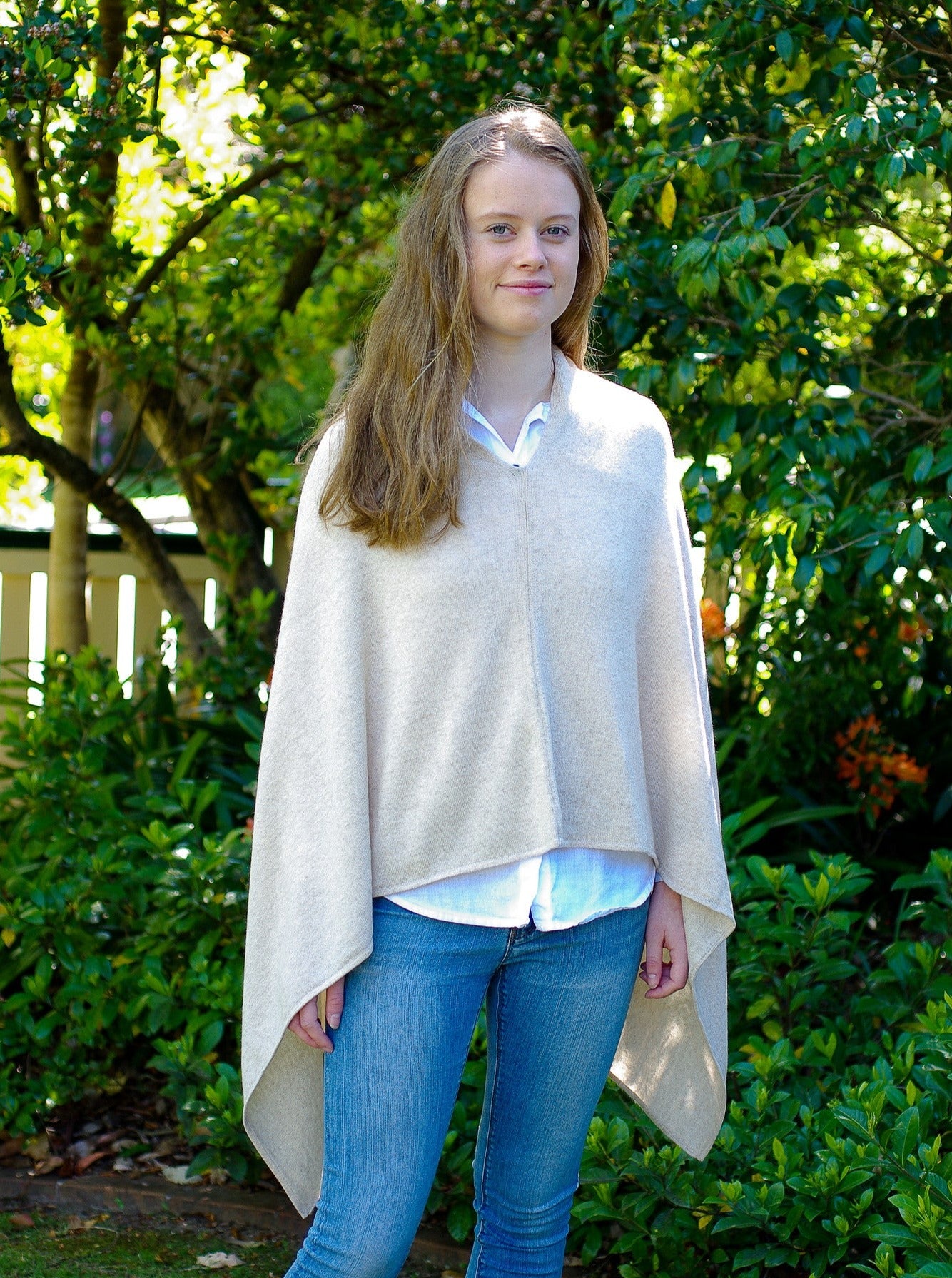 Brocante Gramon - SCA 2-Ply Poncho - Swansdown