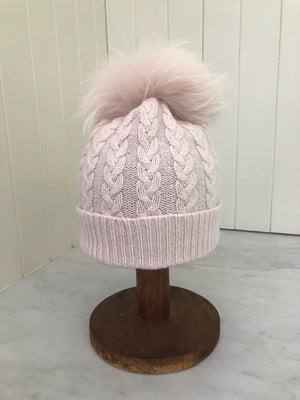 Brocante Gramon - SCA 3-ply Beanies | Palest Pink Cable Knit