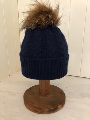 Brocante Gramon - SCA 3-ply Beanies | Navy Cable Knit