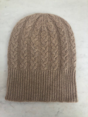 Brocante Gramon - SCA 3-ply Beanies | Dark Natural Cable Knit