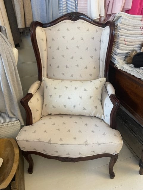 Brocante Gramon - Bee English Linen Bergere Armchair